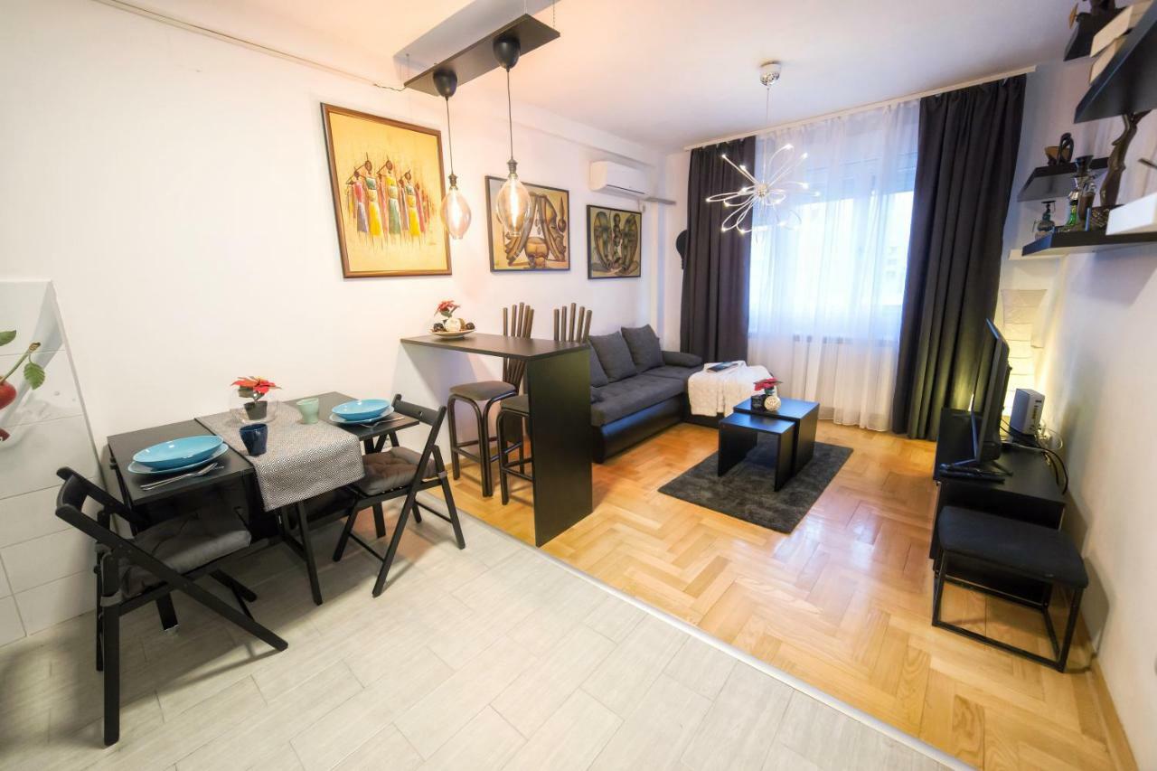 Africa Apartment Belgrad Exteriör bild