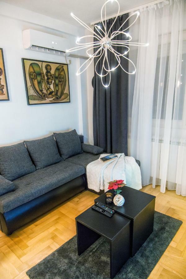 Africa Apartment Belgrad Exteriör bild